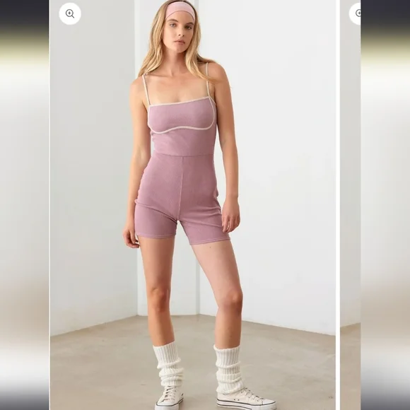 💮 Mauve Ribbed Contrast Romper - Picture 5 of 6